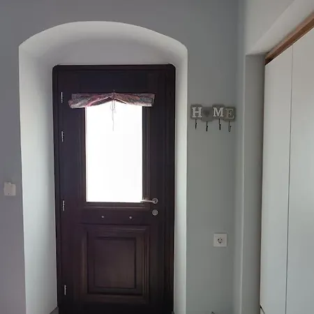 The Mill House George Apartman Szími