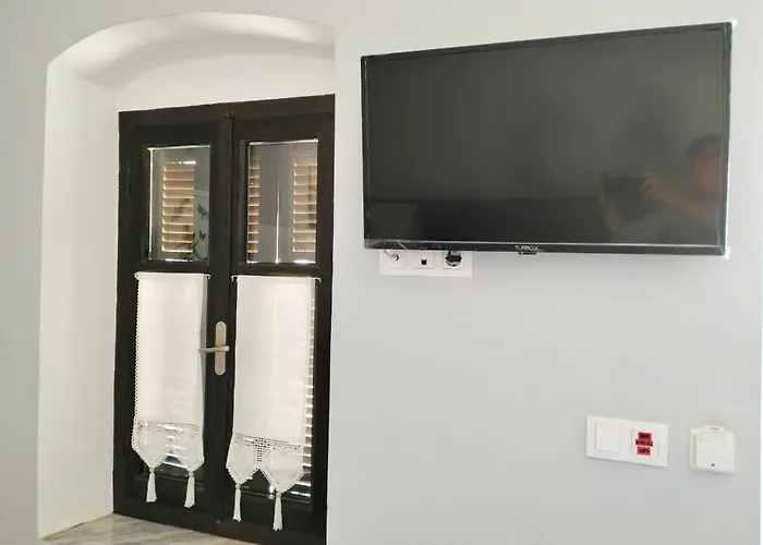 The Mill House George